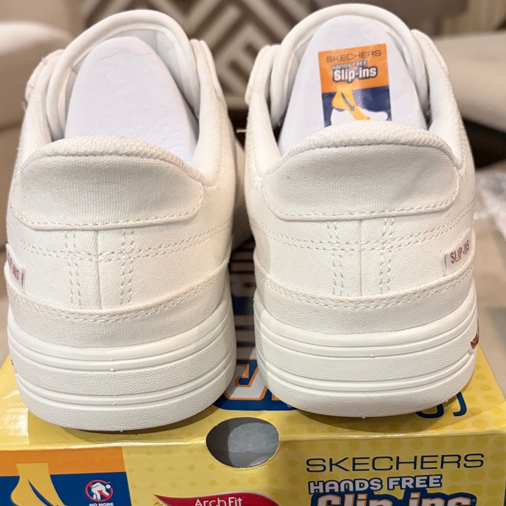 Skechers Slip-ins: Arch Fit Arcade - See Ya There in White/8M/EUC - Picture 13 of 15